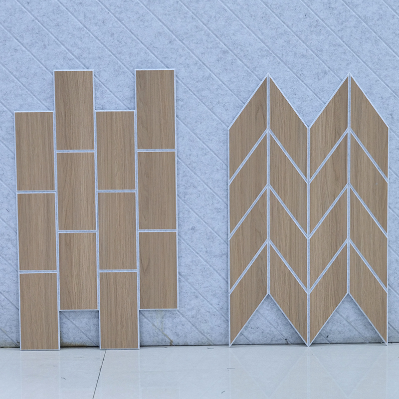 Ev Ofis Okul Oteli için Premium Modern Tasarım Ahşap Akustik Paneller Mükemmel Ses Emme Duvar Paneli Panoları
